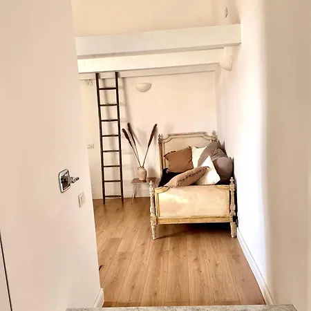 Caesar's Nest Apartman